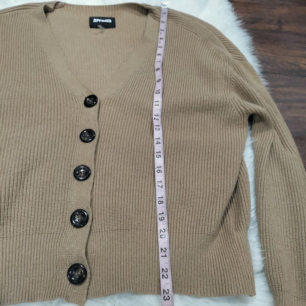 Apparis Women's Tan Oversized Cropped Ribbed Knit Button-Up Cardigan Size Medium - Picture 14 of 15